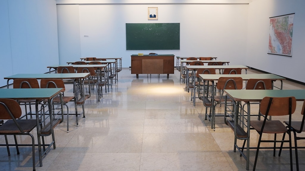 Robuste Schulschränke für Schüler – welche Aspekte sind bei der Wahl der richtigen Möbel zu beachten?