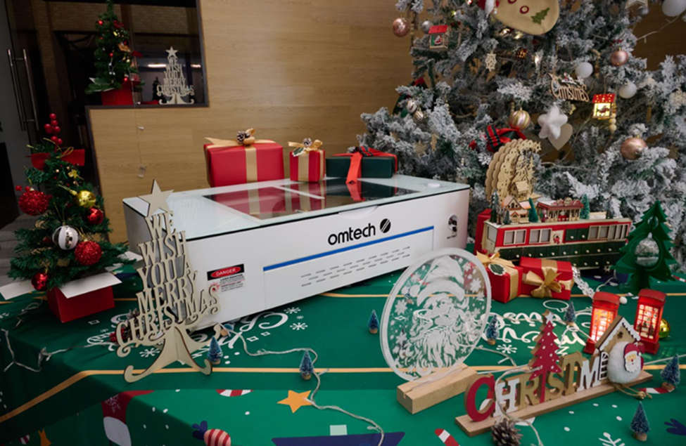 So gestalten Sie atemberaubende, lasergravierte Weihnachtswandbilder