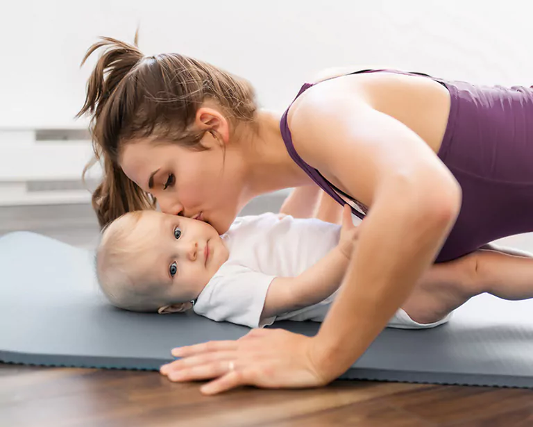 Sichere und effektive Übungen nach einem Mommy Makeover